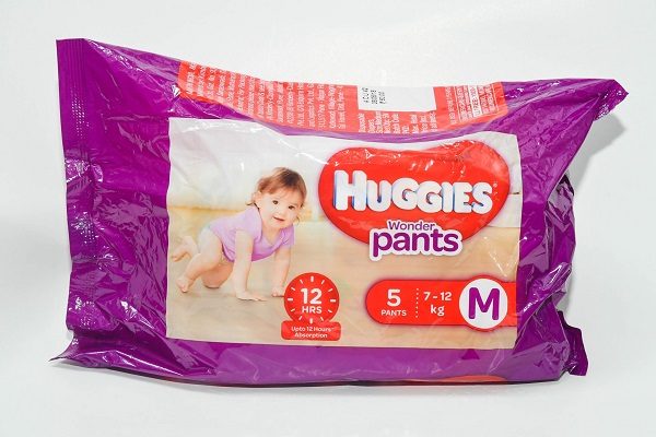 HUGGIES M 5PANTS