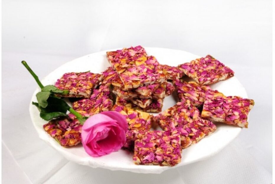 Peanut Gajak Gulab